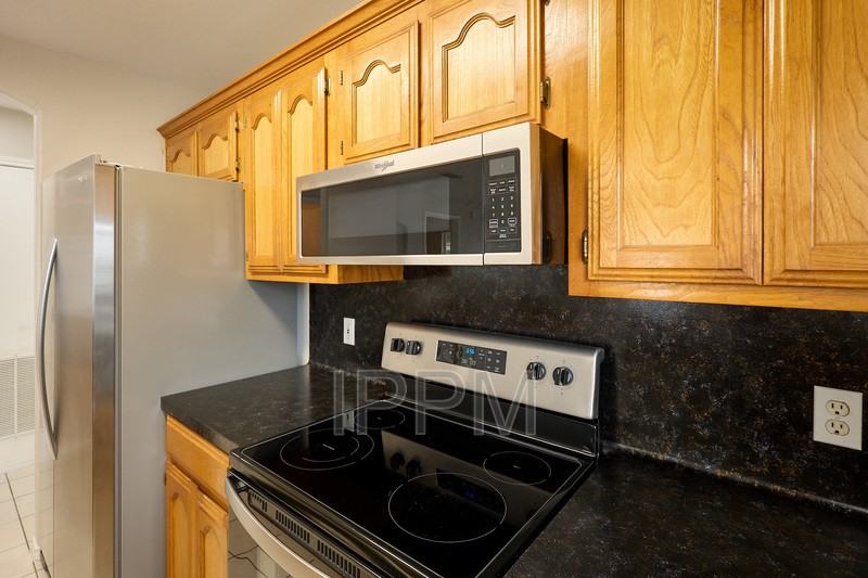 101 Taos Blvd #B - Photo 7 of 26