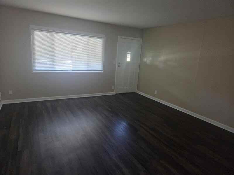 3141 Danbury Rd - Photo 2 of 12