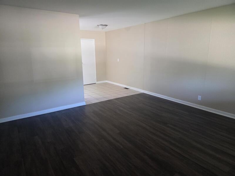 3141 Danbury Rd - Photo 3 of 12