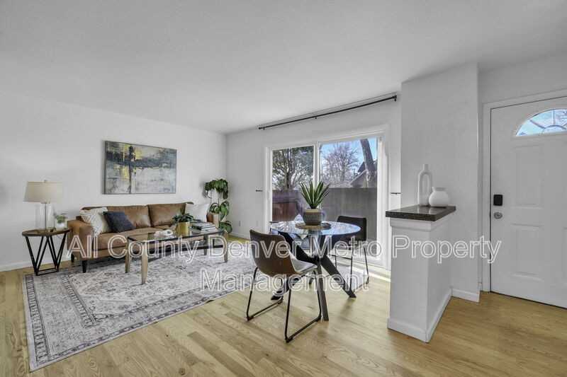 2808 Eaton St - Photo 4 of 38