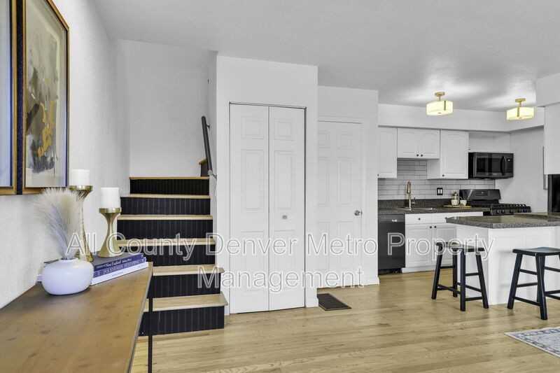2808 Eaton St - Photo 5 of 38