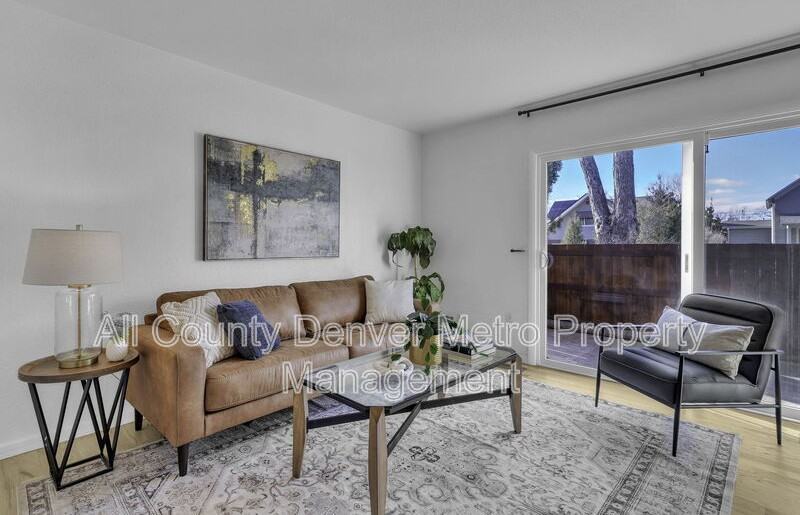 2808 Eaton St - Photo 7 of 38