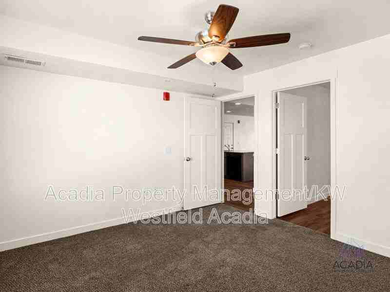 678 Eastsouth #201 - Photo 5 of 50