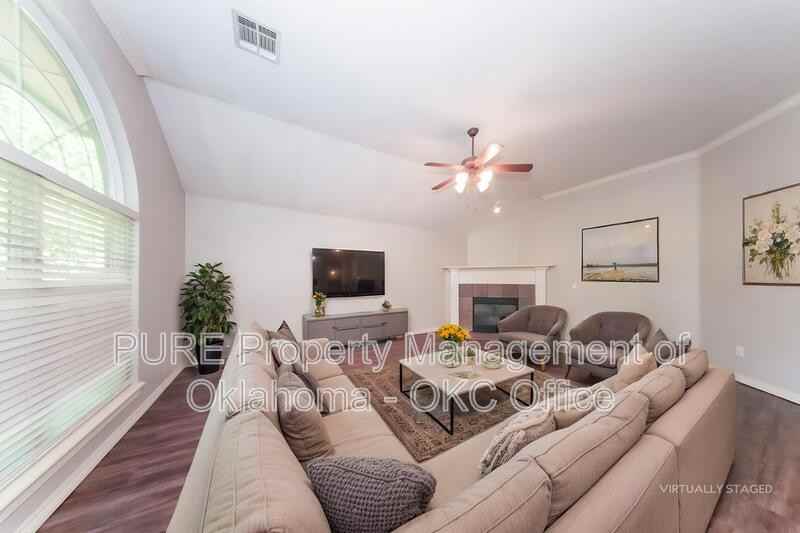 7921 Azurewood Dr - Photo 2 of 20