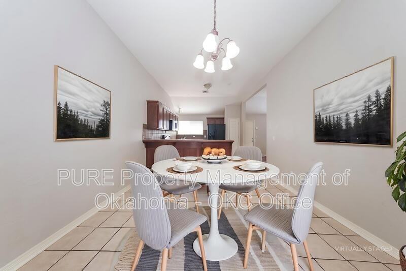 7921 Azurewood Dr - Photo 7 of 20