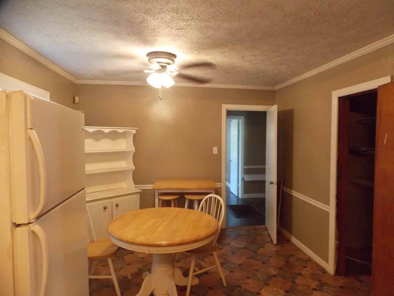 215 Hillside Cir - Photo 6 of 18