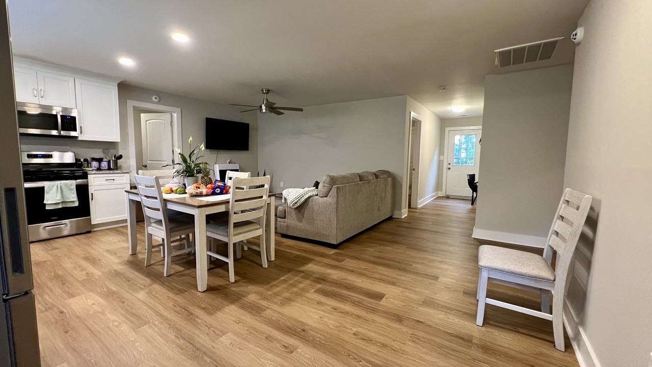 116 Jones St - Photo 7 of 14