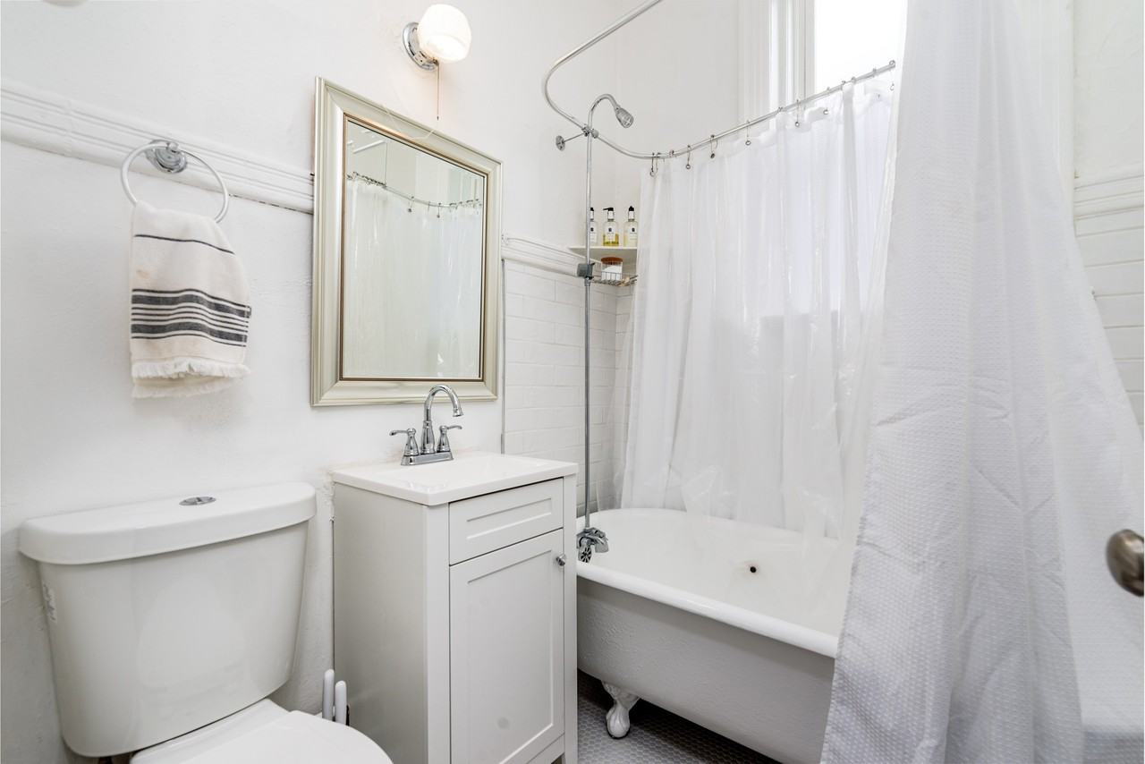 4271 Botanical Ave #2F - Photo 2 of 10
