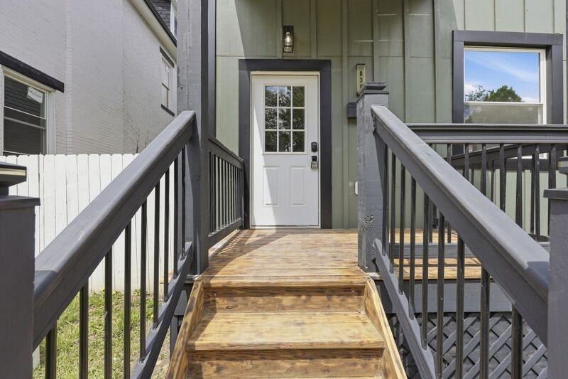 830 Oak St - Photo 2 of 21