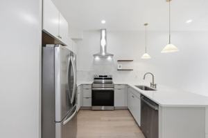 featured image of 830 Oak St