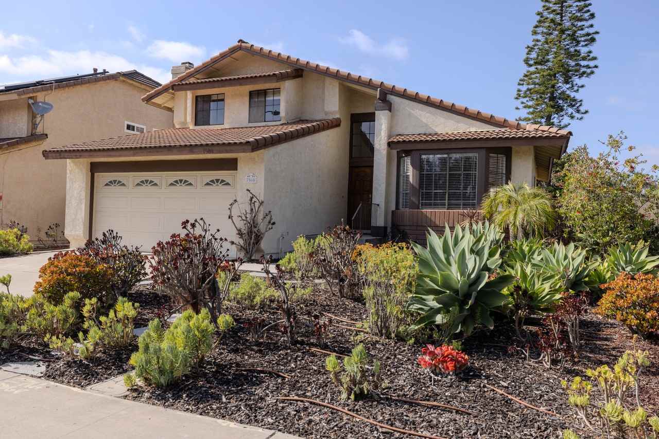 7588 Rock Canyon Dr - Photo 2 of 25