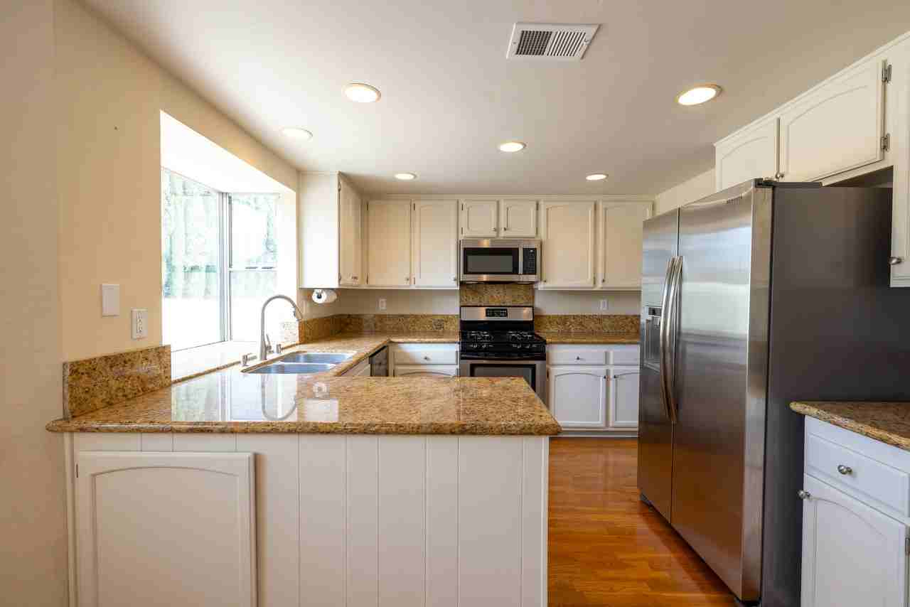 7588 Rock Canyon Dr - Photo 7 of 25