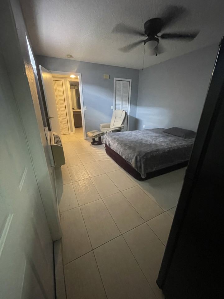 564 Orchid Dr #B - Photo 7 of 10