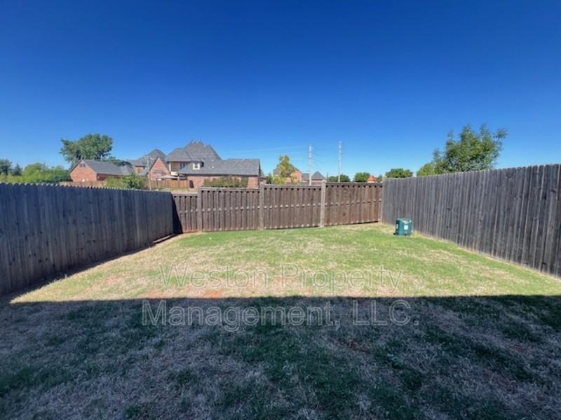 13517 Bluejacket Dr - Photo 3 of 12
