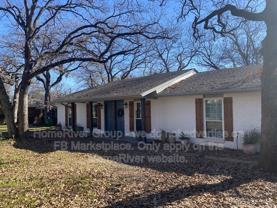 3002 Friendswood Dr - Photo 1 of 1