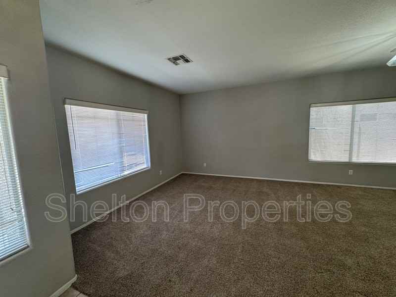 7662 W Via Del Sol - Photo 2 of 27