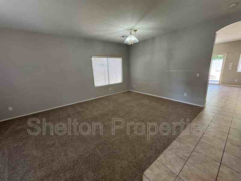 7662 W Via Del Sol - Photo 3 of 27