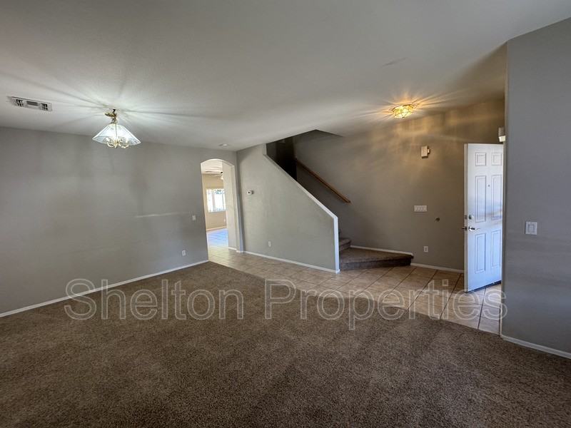 7662 W Via Del Sol - Photo 4 of 27