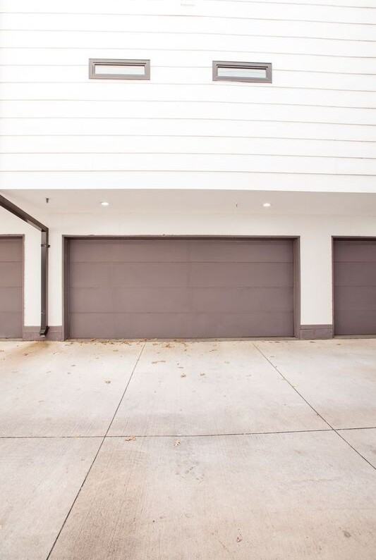 2450 N Garrett Ave #9 - Photo 3 of 35