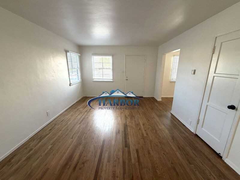 904 Sartori Ave #2 - Photo 3 of 8