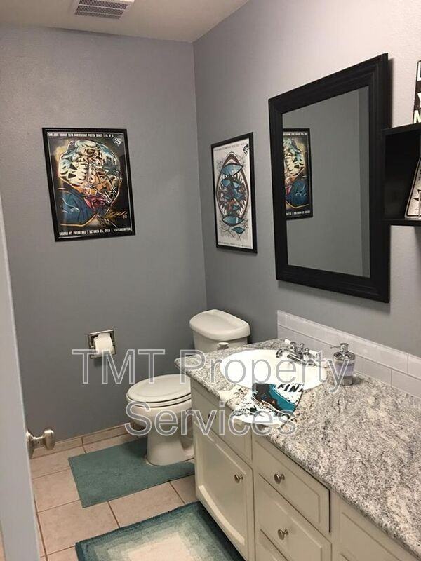 676 N 12th St #27 - Photo 3 of 9