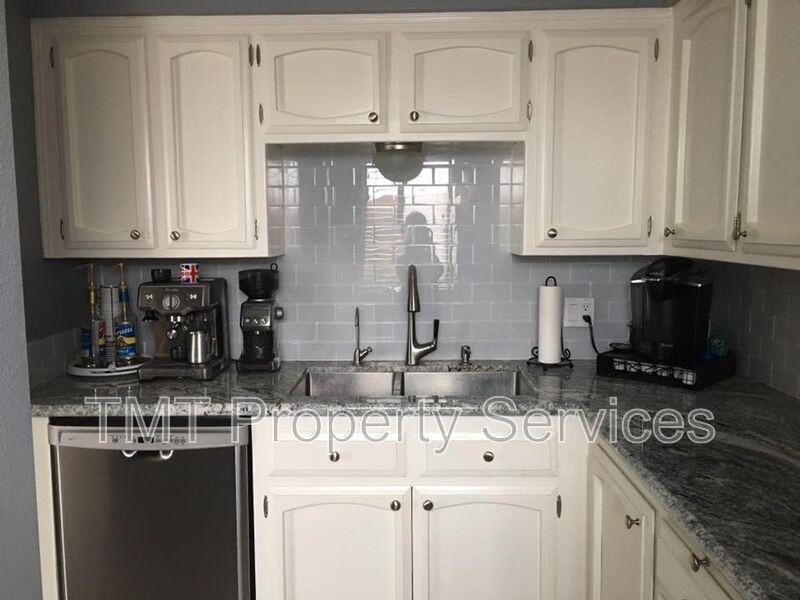 676 N 12th St #27 - Photo 4 of 9