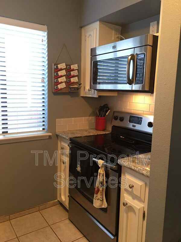 676 N 12th St #27 - Photo 5 of 9