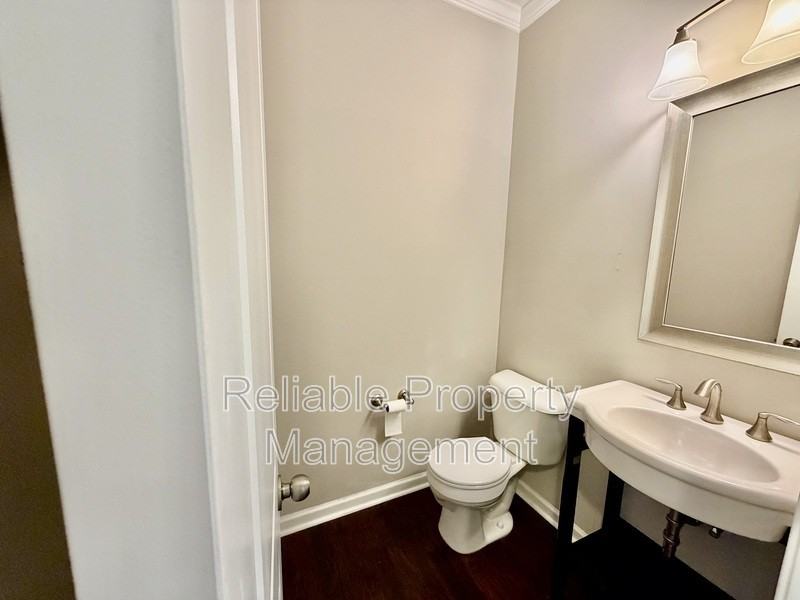 1828 Birdhouse Ln - Photo 5 of 21