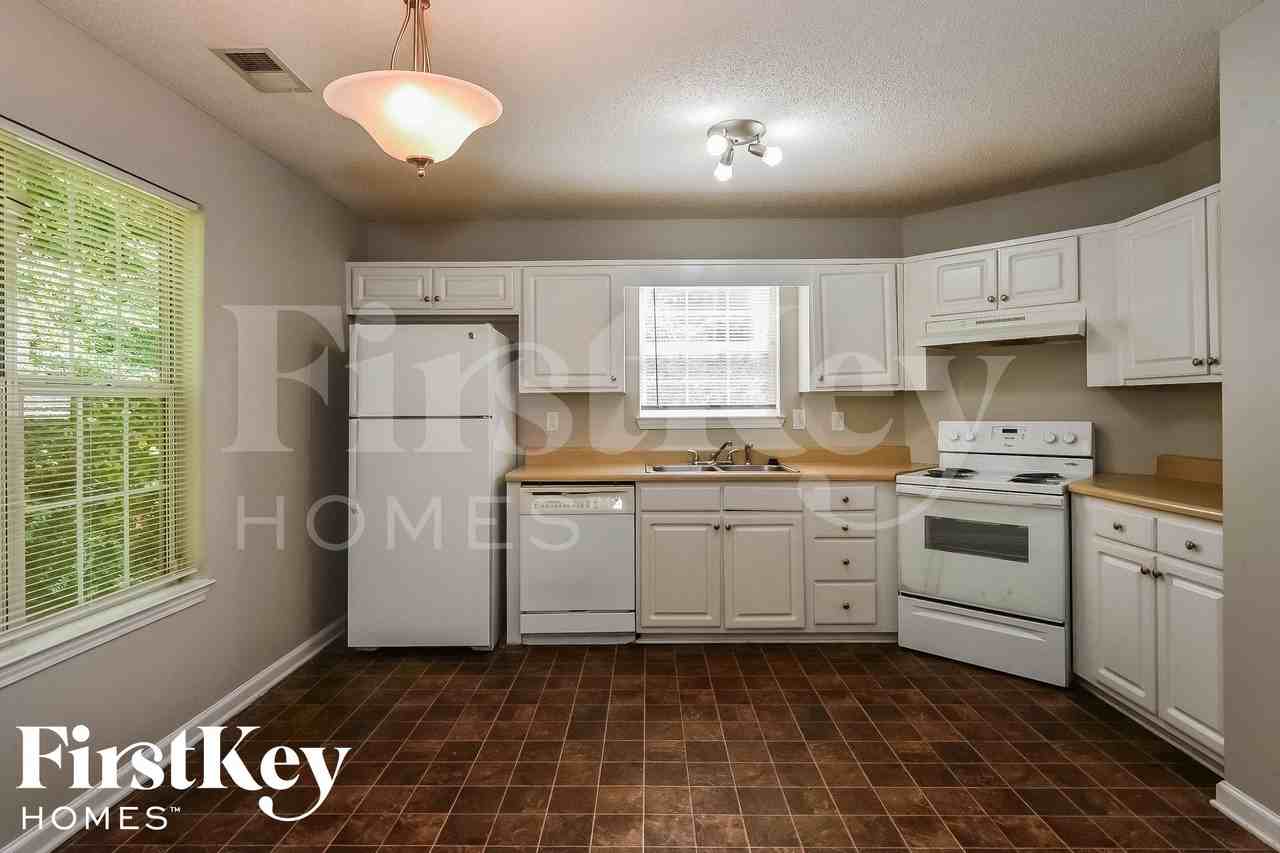7976 Mustang Ln - Photo 5 of 15