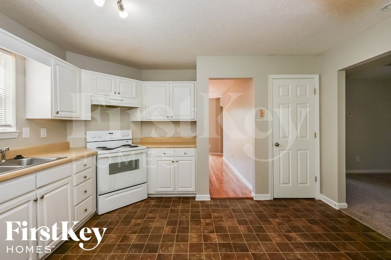 7976 Mustang Ln - Photo 6 of 15