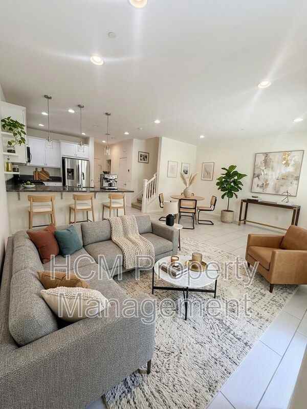 412 El Paseo #127 - Photo 3 of 27
