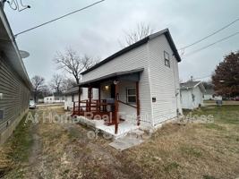 featured image of 729 E Garfield St