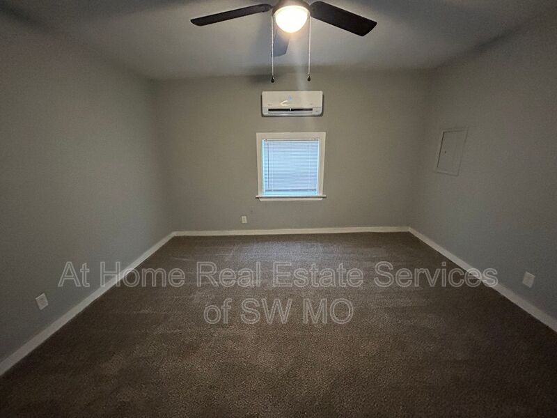 729 E Garfield St - Photo 2 of 12