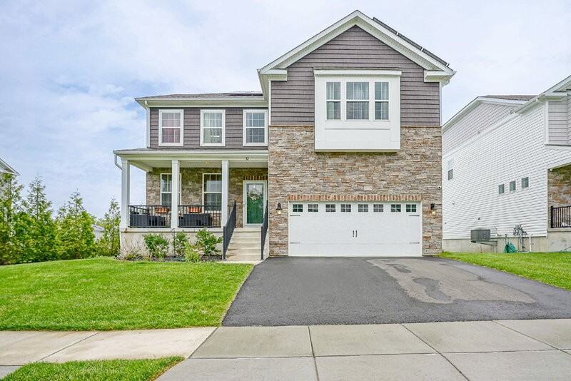 32 Westmont Dr #4