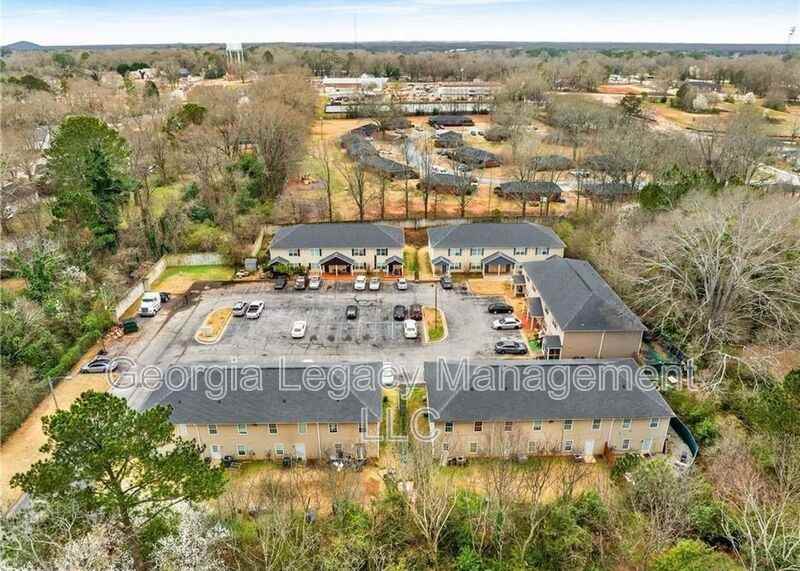 407 Maple Way #E - Photo 2 of 17