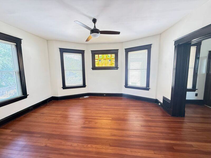 2418 Robertson Ave #2 - Photo 4 of 15