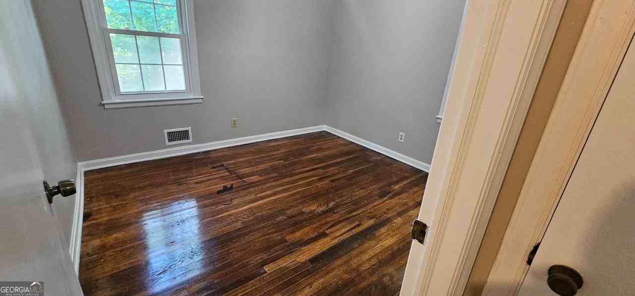 488 Pomona Cir Sw - Photo 4 of 5