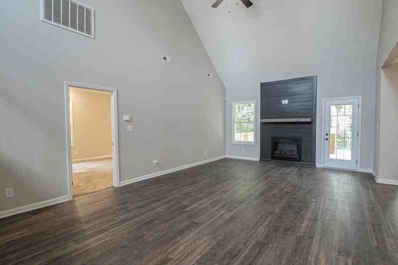2240 Dottie Ln - Photo 2 of 16
