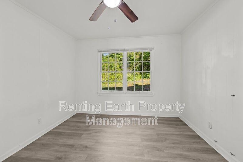 2537 3rd St Ne - Photo 7 of 18