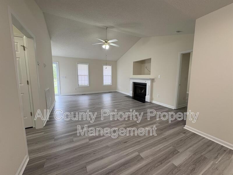303 Sunrise Ave - Photo 2 of 11