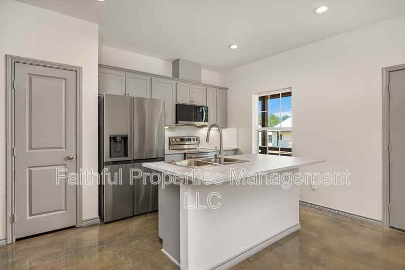 13554 Farm To Market Road - Photo 3 of 11