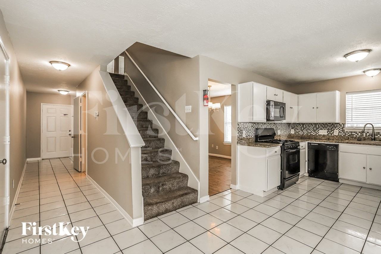 518 Foxglove Dr - Photo 6 of 15