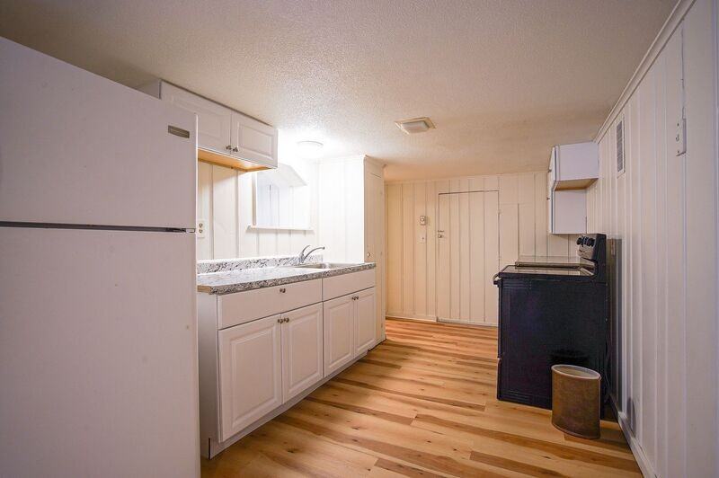 2385 Westfield St - Photo 4 of 8
