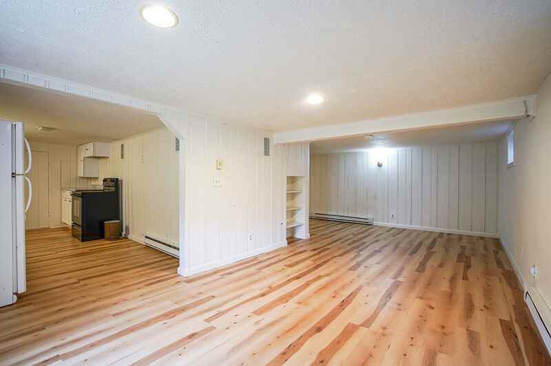 2385 Westfield St - Photo 5 of 8