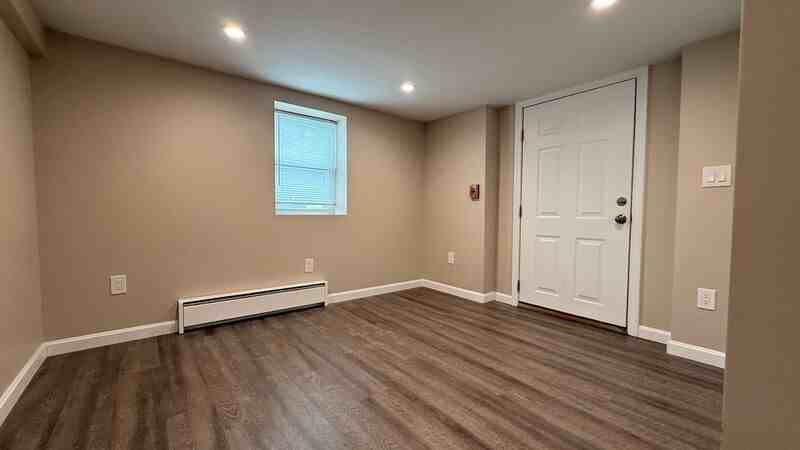 62 Suffield St #E - Photo 6 of 19