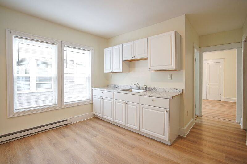 87 Quincy St #2R - Photo 3 of 10