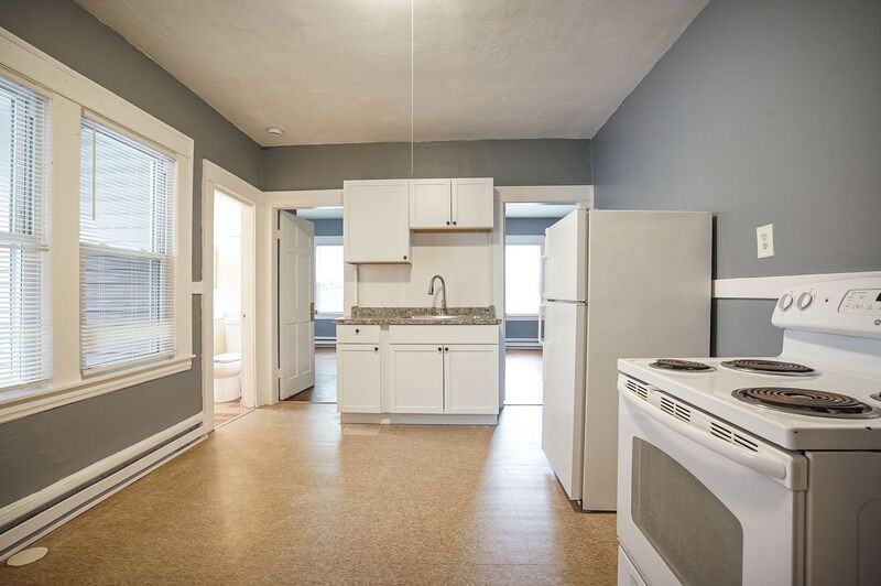 72 Kensington Ave #2L - Photo 2 of 13
