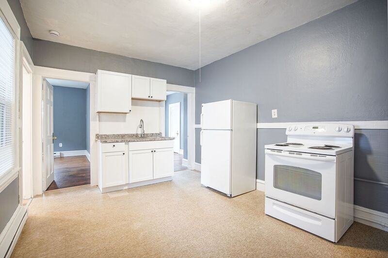 72 Kensington Ave #2L - Photo 3 of 13