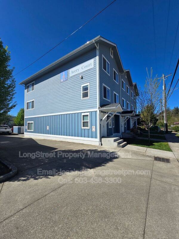 132 Sw Avery Ave #103 - Photo 2 of 27