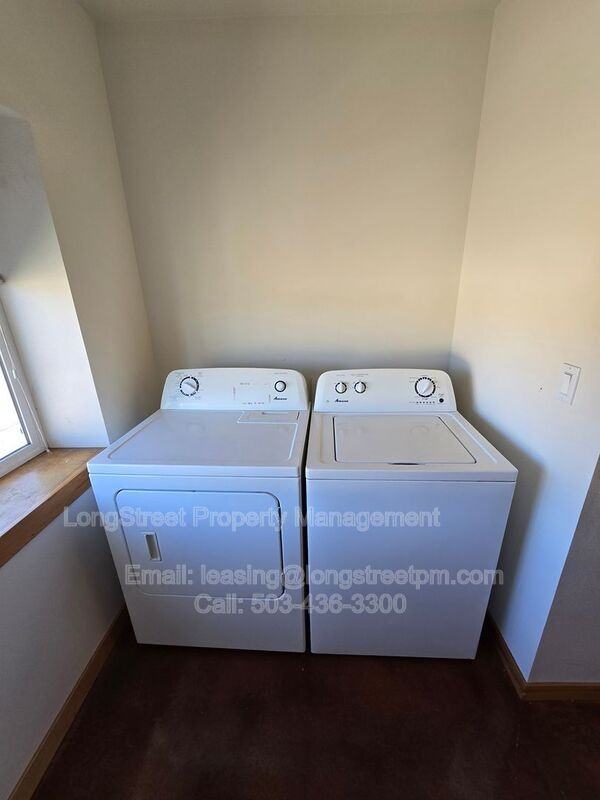 132 Sw Avery Ave #103 - Photo 3 of 27